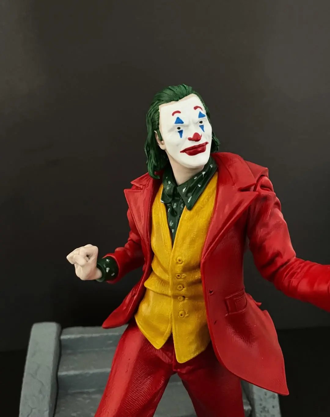 Joker Joaquin Phoenix Figure by Gambody 3DHeroFigure