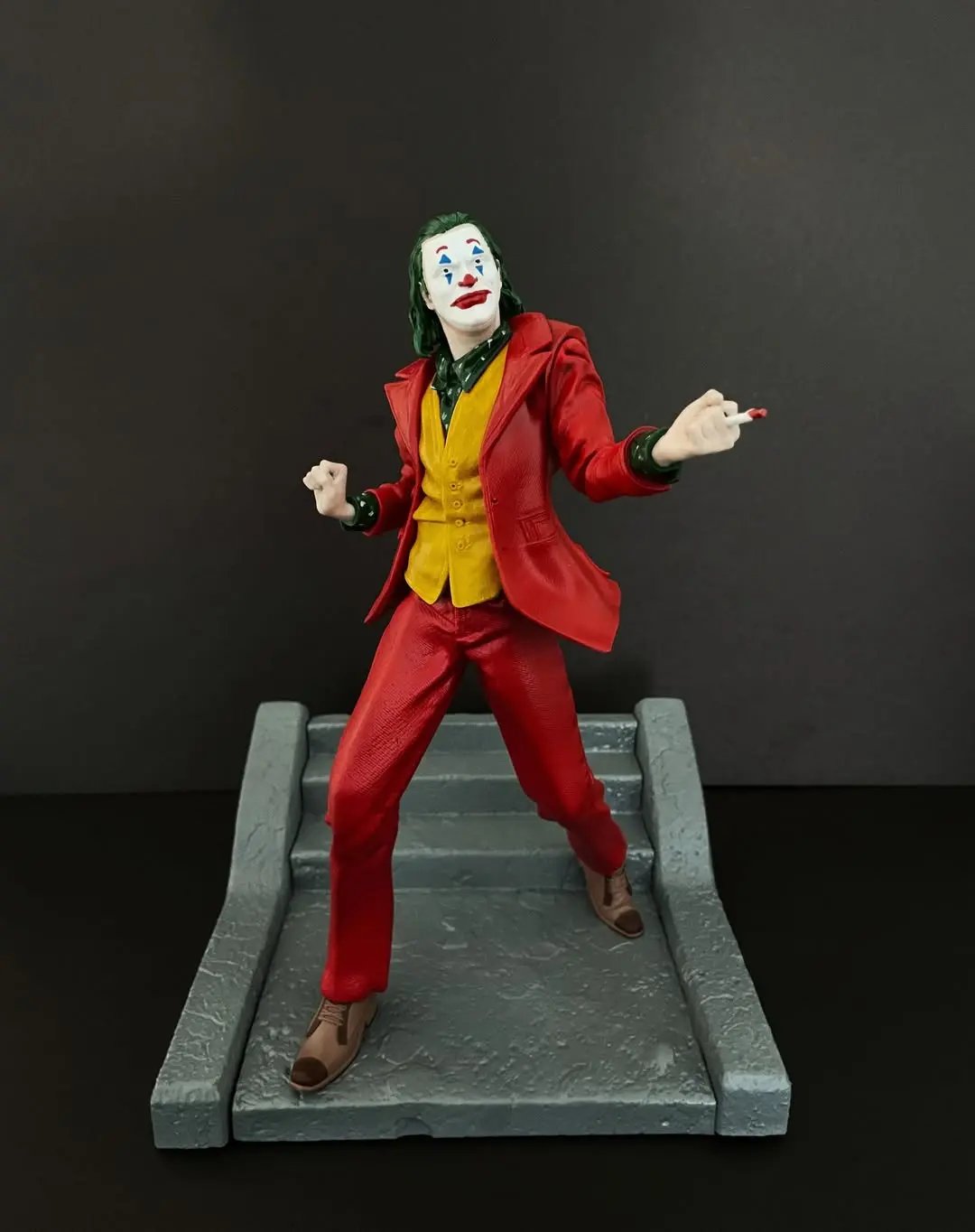 Joker Joaquin Phoenix Figure by Gambody 3DHeroFigure