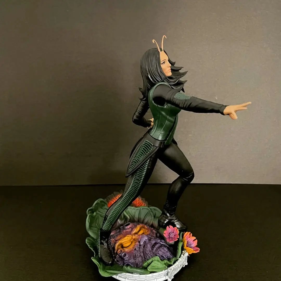 Mantis Figure by Wicked 3DHeroFigure